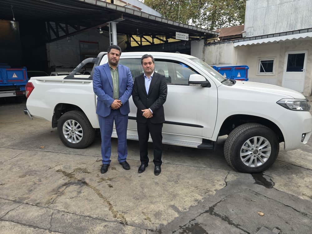 تحویل یک دستگاه خودروی پیکاپ زاگرس به شهرداری گوراب زرمیخ توسط سازمان همیاری شهرداری های گیلان