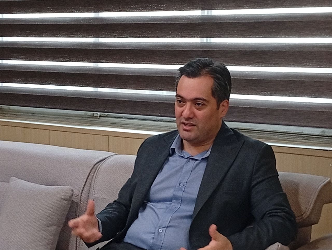 دیدار شهردار گوراب زرمیخ و مدیرعامل سازمان همیاری شهرداری های گیلان به منظور تامین خودروی آتش نشانی