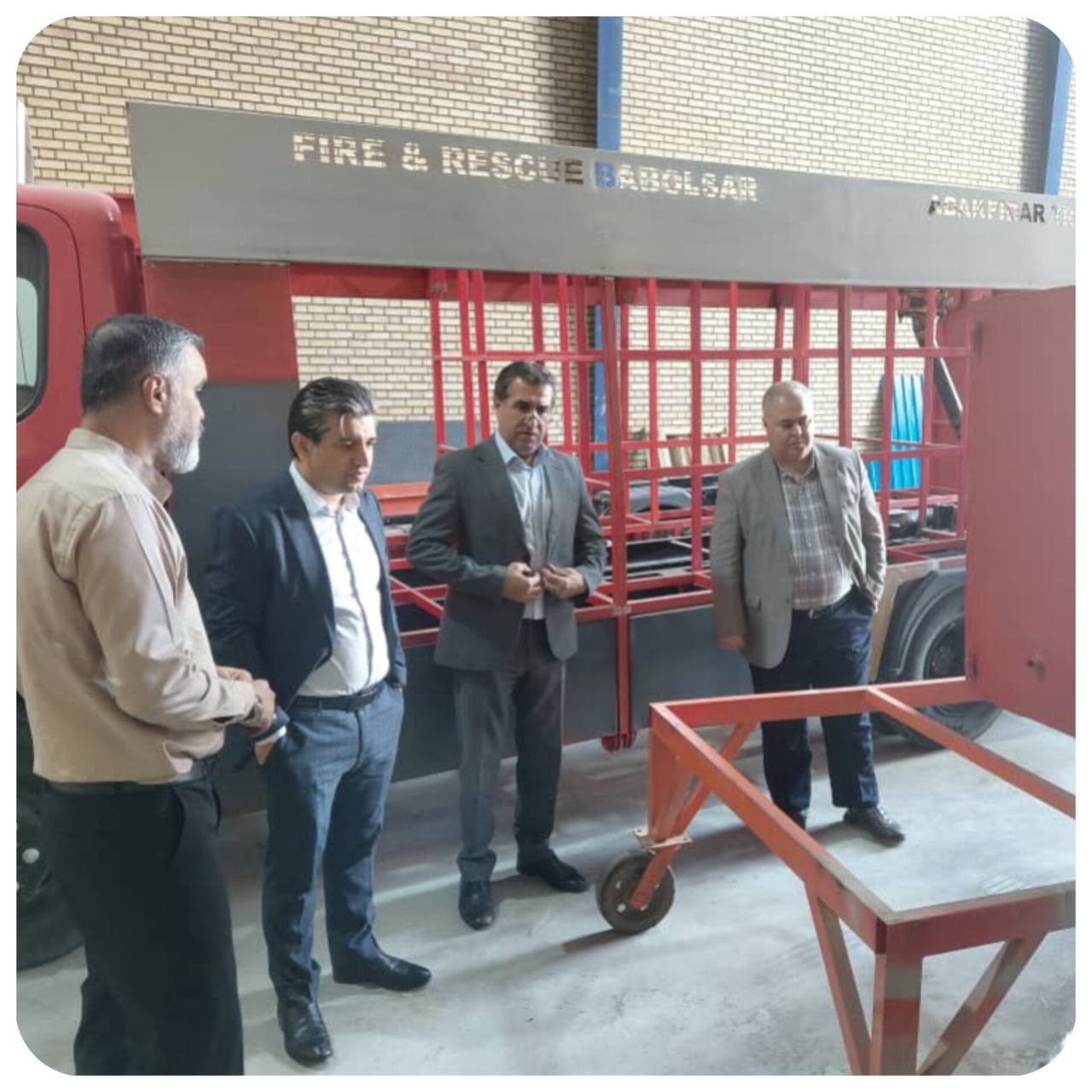 بازدید مدیران سازمان همیاری گیلان از مجموعه تجهیز خودرو آپادانا