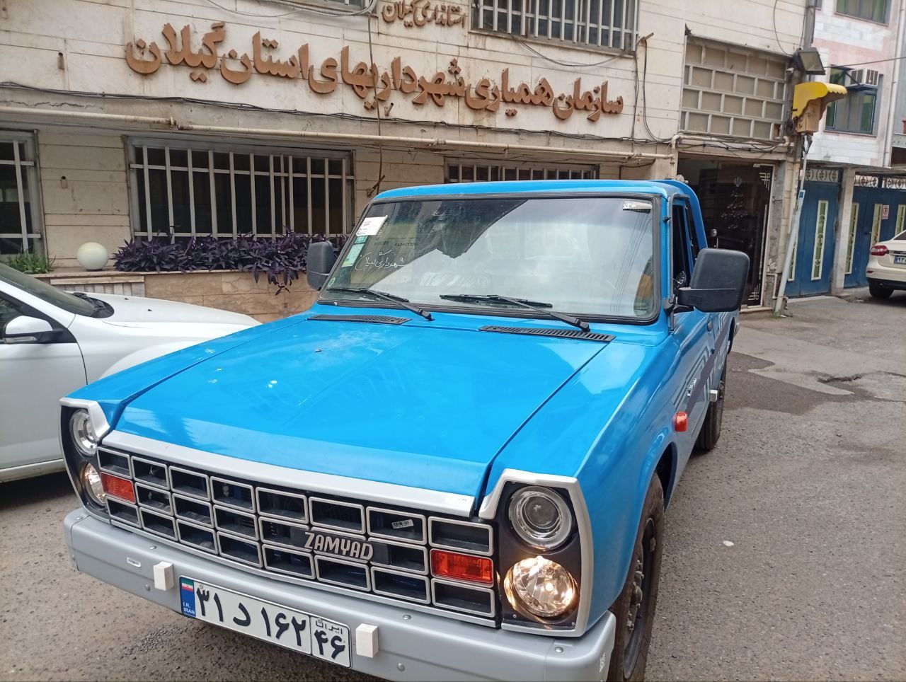 تحویل ۸ دستگاه نیسان به ۸ شهرداری گیلان طی هفته اخیر توسط سازمان همیاری شهرداری ها