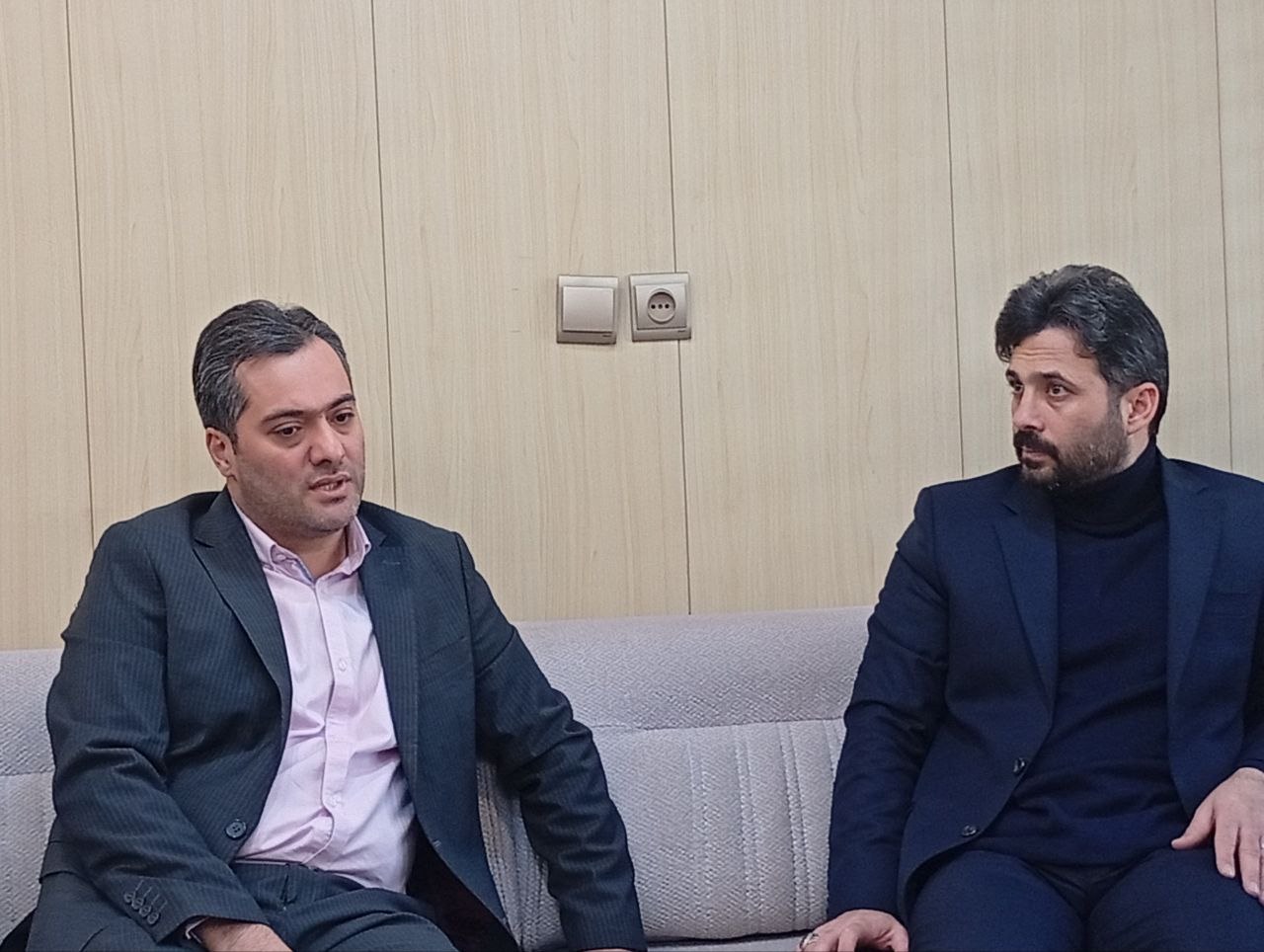 دیدار مهدی فلاح نماینده رشت با مدیرعامل سازمان همیاری شهرداری های گیلان