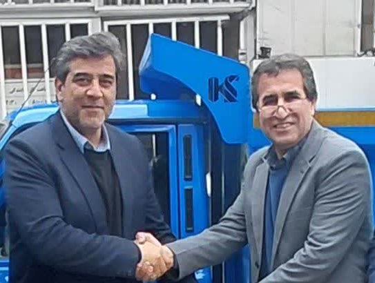 تحویل یک دستگاه نیسان کمپرسی به شهرداری آستانه سرا مازندران توسط سازمان همیاری شهرداری های استان گیلان