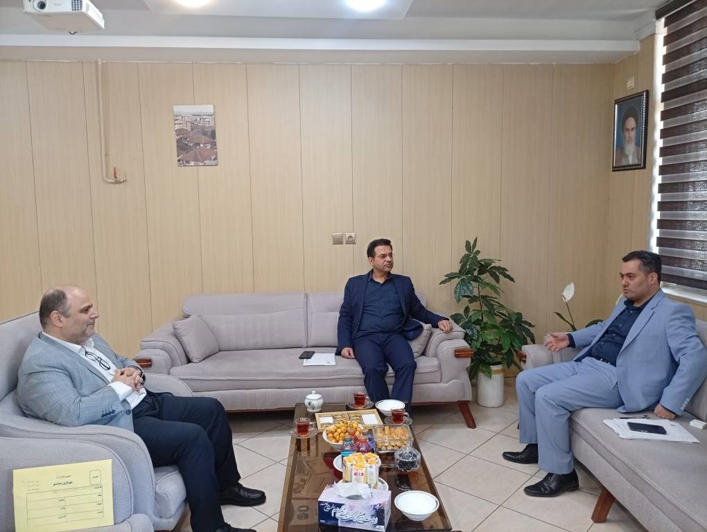 دیدار شهردار رضوانشهر با مدیرعامل سازمان همیاری شهرداری های گیلان