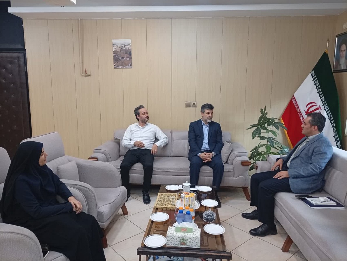 دیدار رئیس میراث فرهنگی و صنایع دستی رشت با مدیرعامل سازمان همیاری شهرداری های گیلان