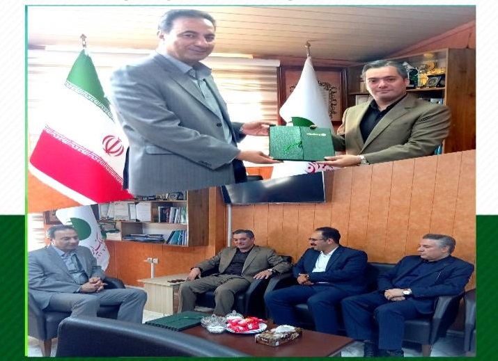 تفاهم نامه توسعه همکاری سازمان همیاری شهرداری های گیلان با پست بانک